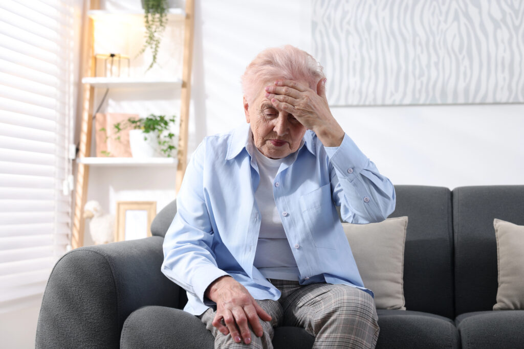 signs an aging parent may need extra support